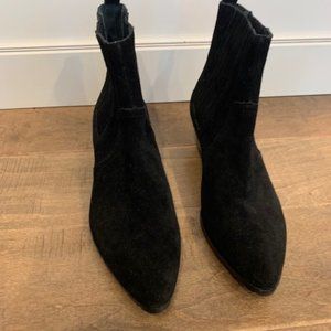 NWOT Donald Pliner Donis Suede Cowboy Boot in size 8M